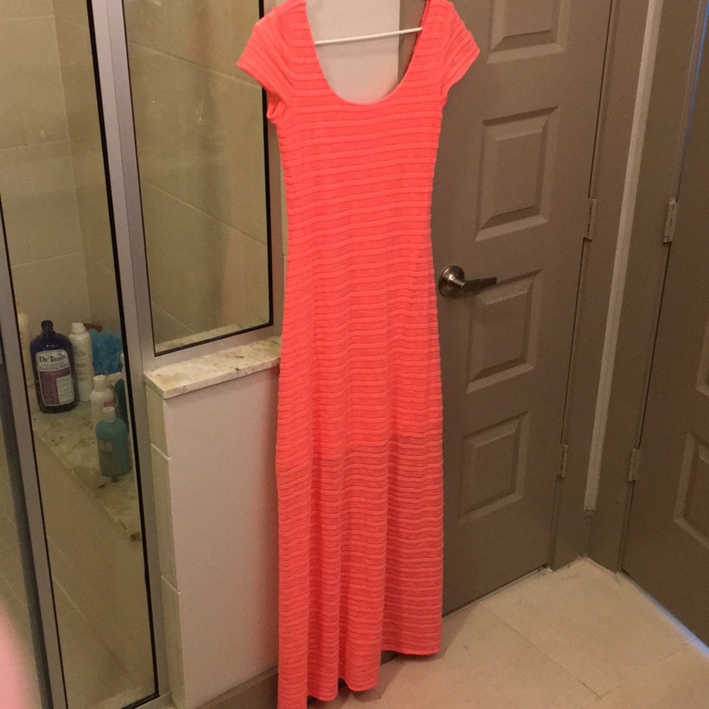 Lilly Pulitzer pink maxi dress scoop neck